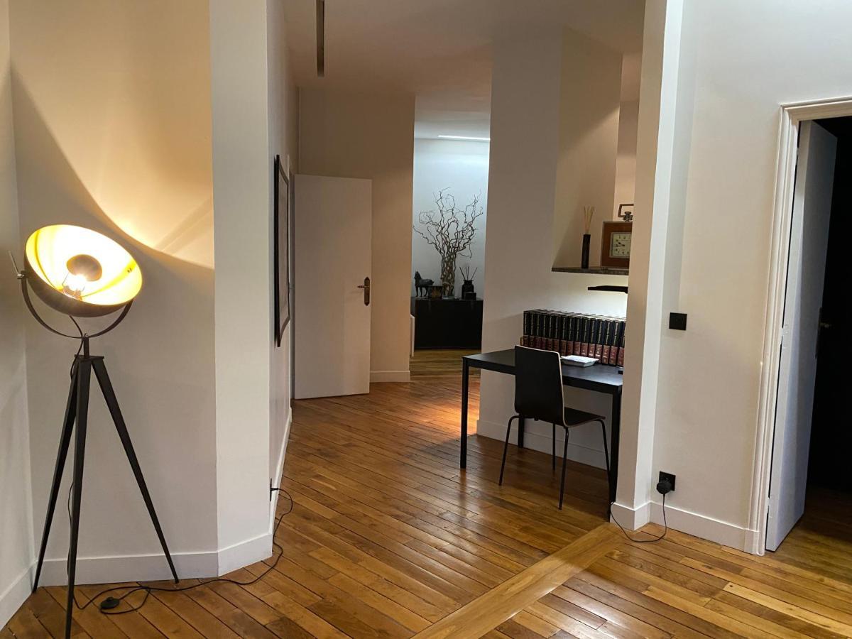 Appartement 3 Chambres Paris 7E Экстерьер фото